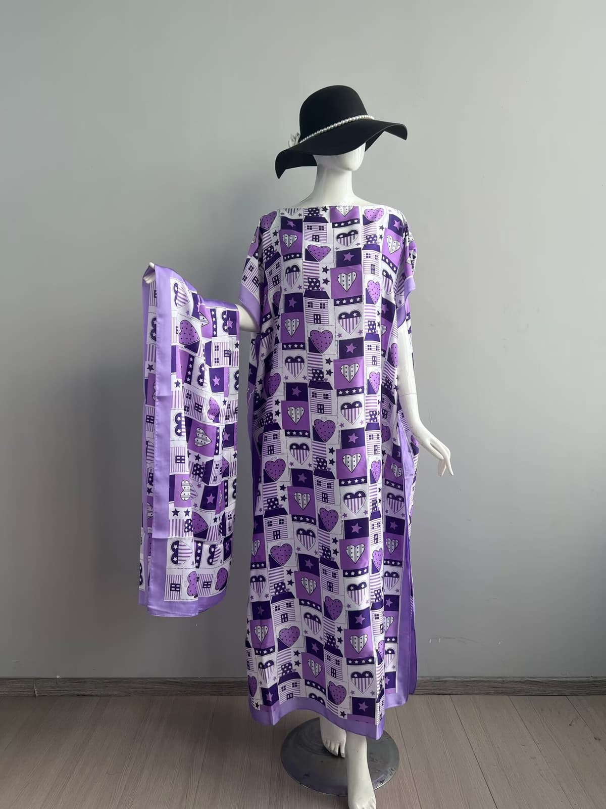 057-us flag heart-purple and white