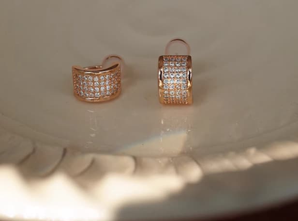 Ear clip