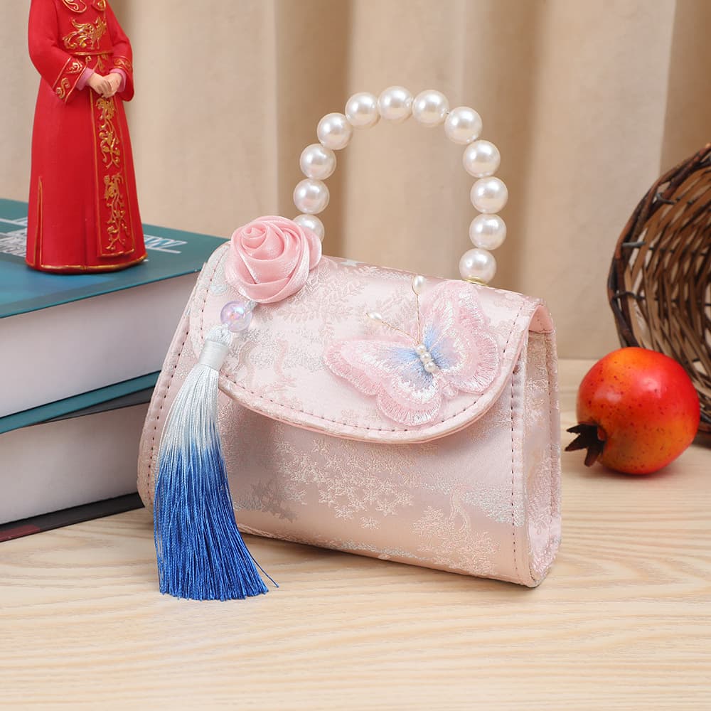 Rose tassel