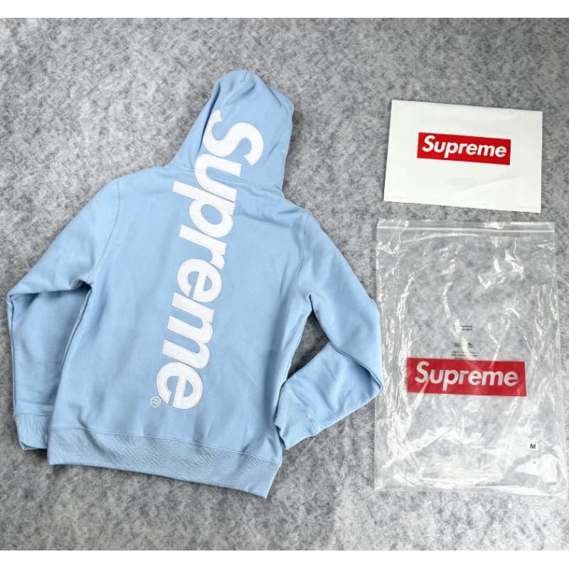E550 # Classic large logo hooded sweatshirt light blue