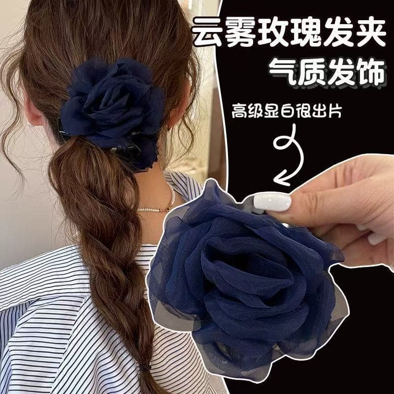 5809 cloudy rose clip-navy blue