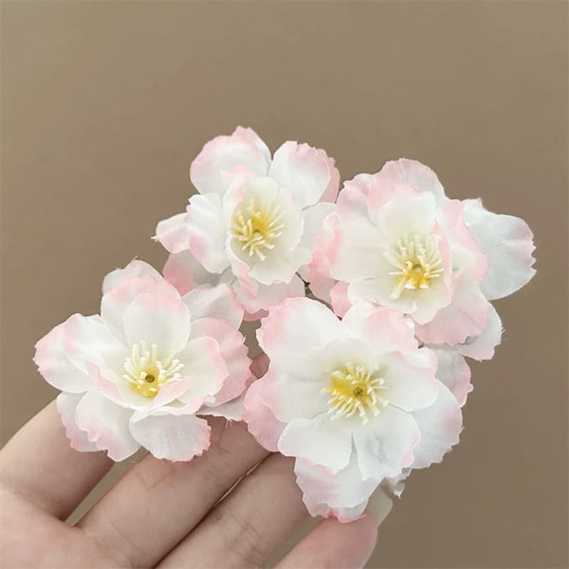 Gradient pink and white cherry blossom hairpins [pack of four]