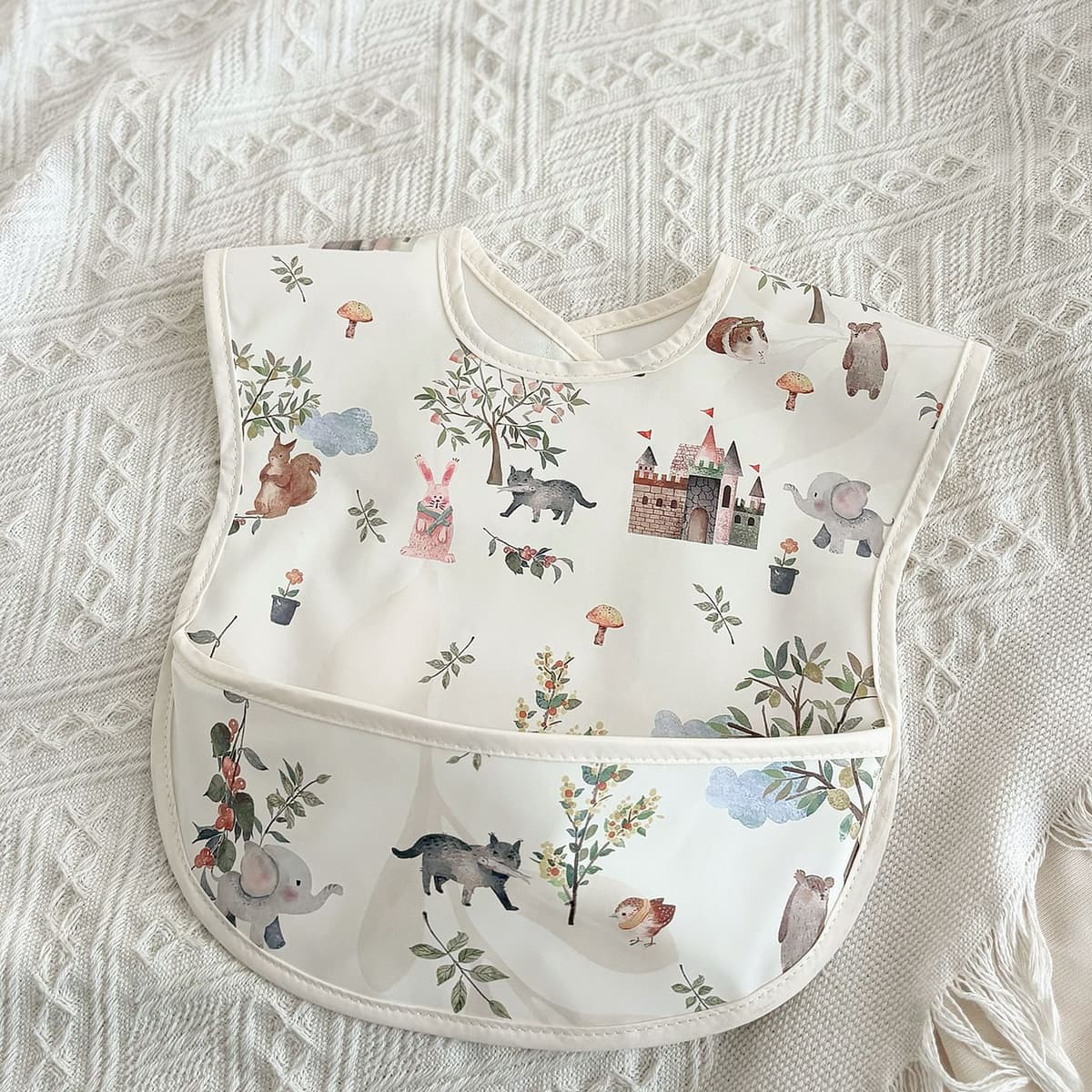 Pu three-dimensional bib castle