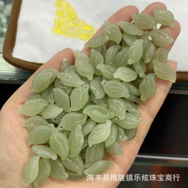 Raw Qinghai Material and Hetian Jade Carved Maple Leaf Small Accessory, Handmade DIY Accessory, Small Pendant Bracelet, Jade Ornament
