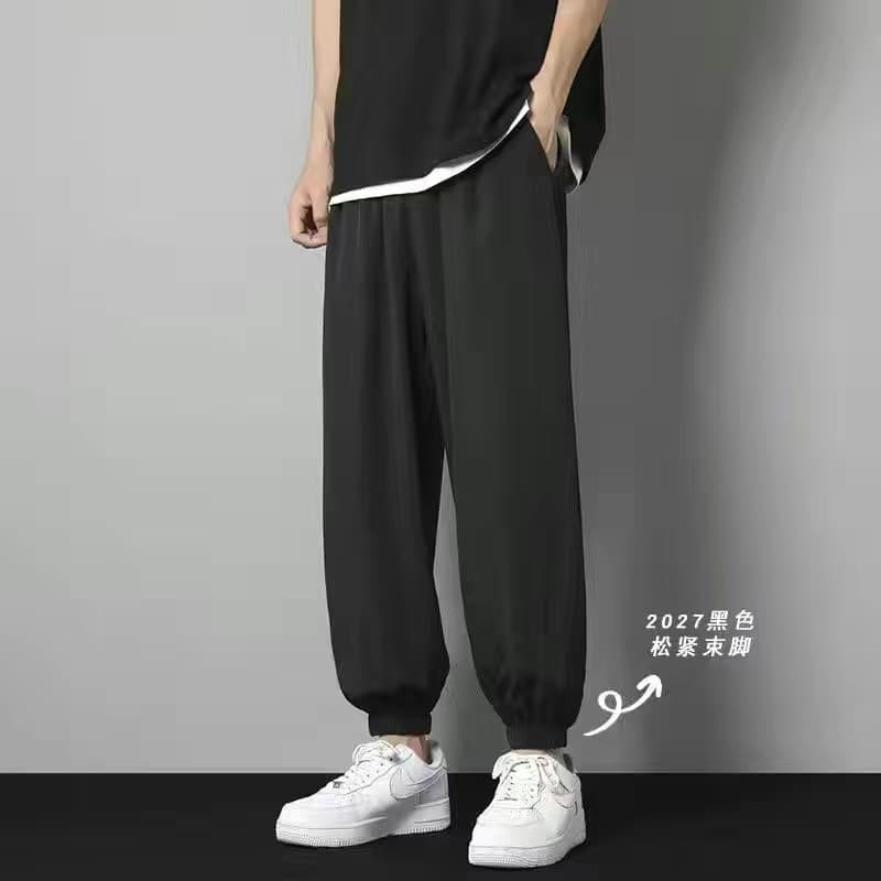 Four-sided elasticated feet, black [regular style]