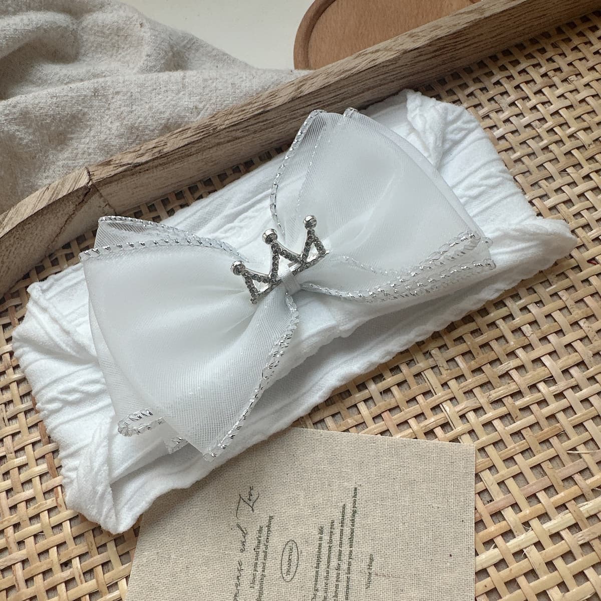 White gauze crown 5144 white jacquard headband