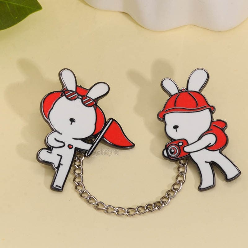 Longzhiyu 20-Year Manufacturer of Custom Metal Badges, Imitation Enamel Rotating Slide Rail, Glitter Chain, Custom Wholesale 3