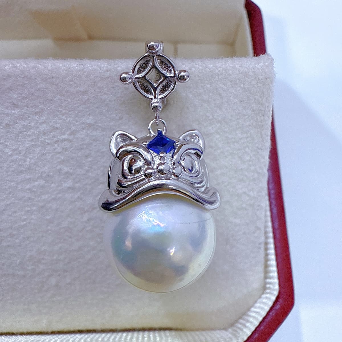 Finished silver color without chain (13-14mm)
