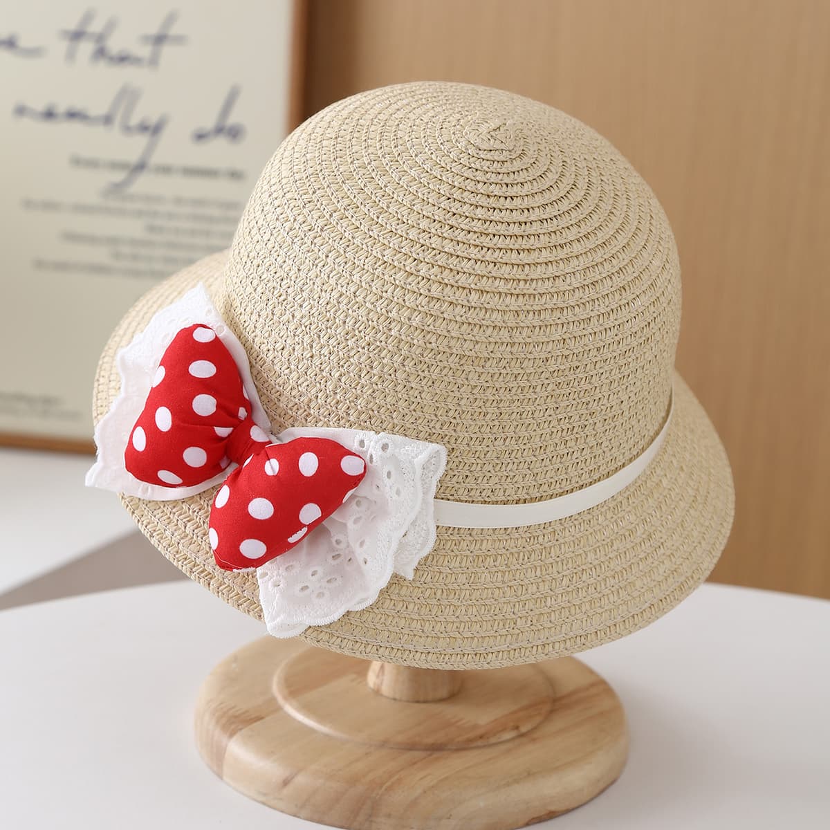 Bowknot single hat in beige color