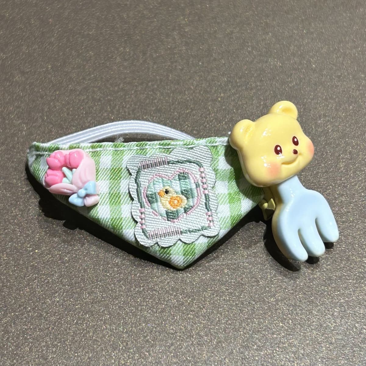 Qh136 green duck bandana bib (with bear fork)