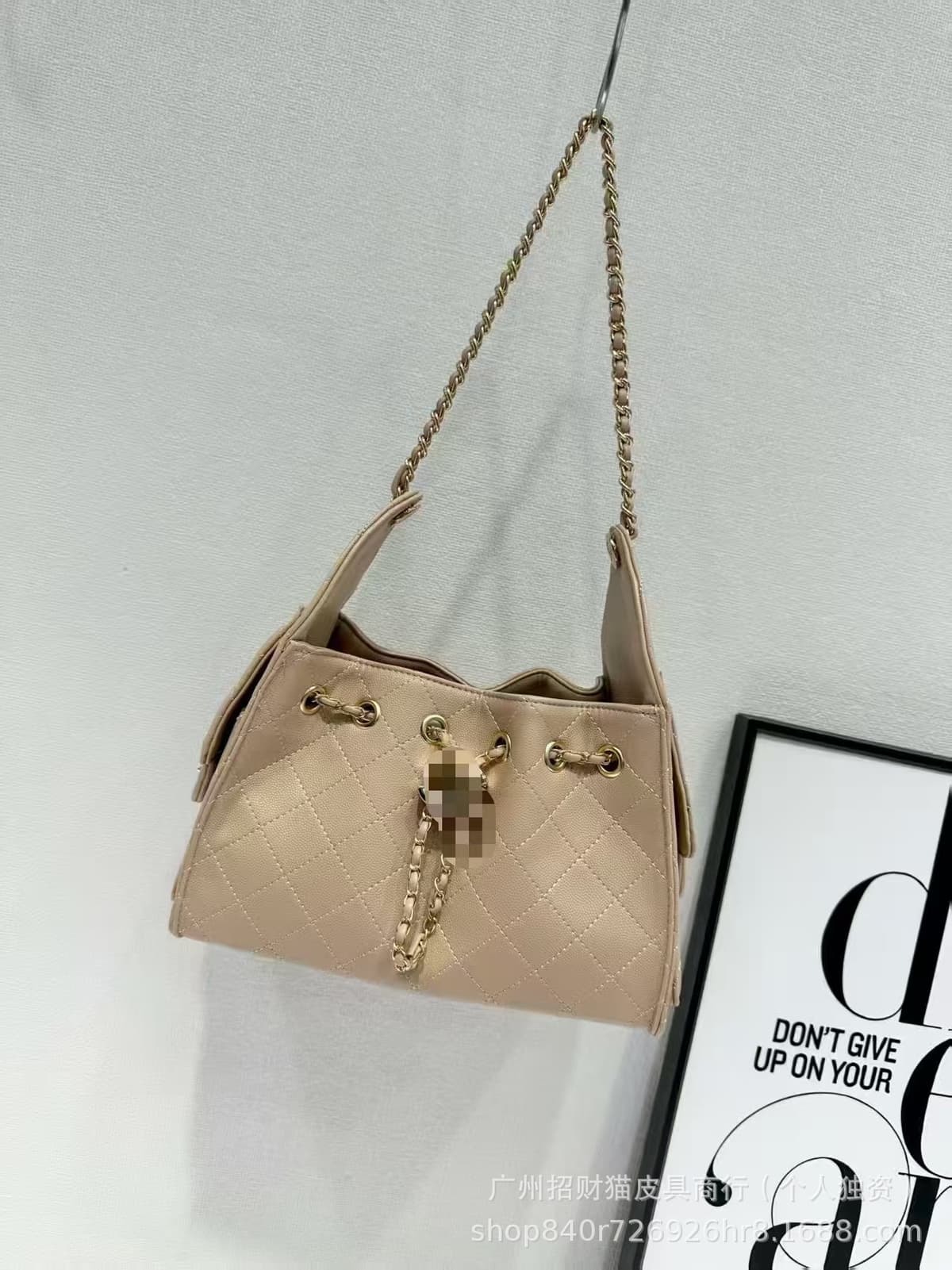 3712 caviar apricot mini 22cm