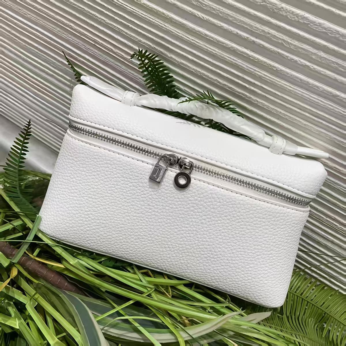 (lp19 silver buckle) pure white