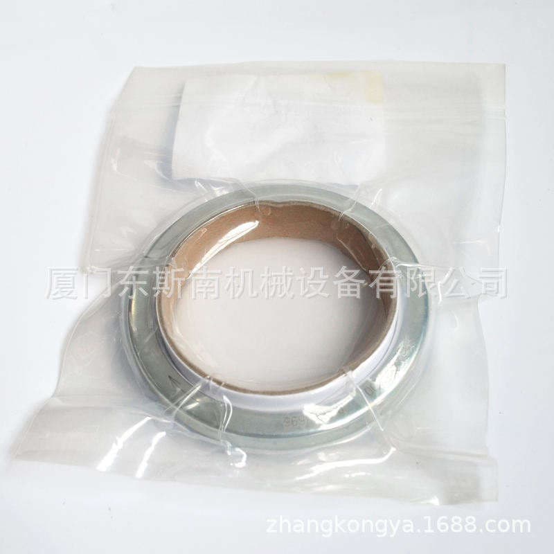 Wholesale Atlas Original Oil Seal Ga37 Screw Air Compressor with Compressed Equipment Accessories 2