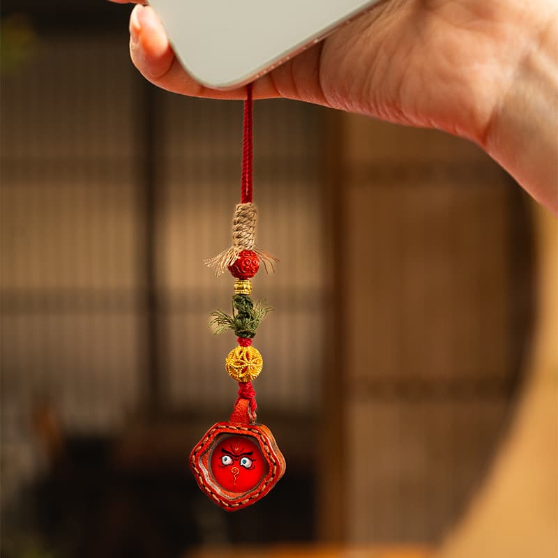 Red god of wealth eye