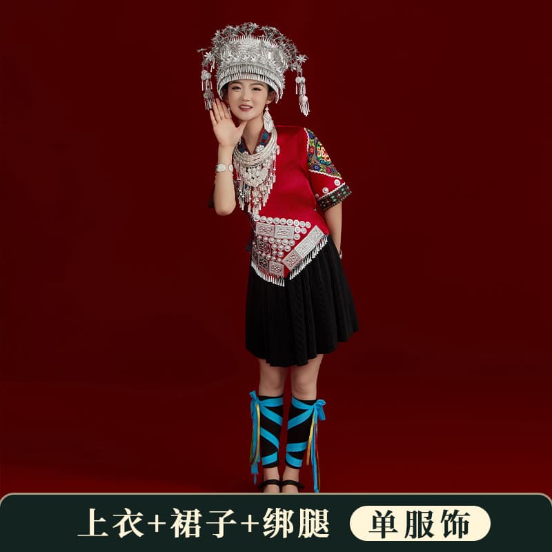 Red short single clothing (top + skirt + leggings)