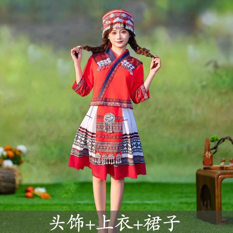 M04 red + round hat
