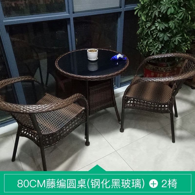 80 round table + 2 chairs (with cushions included)