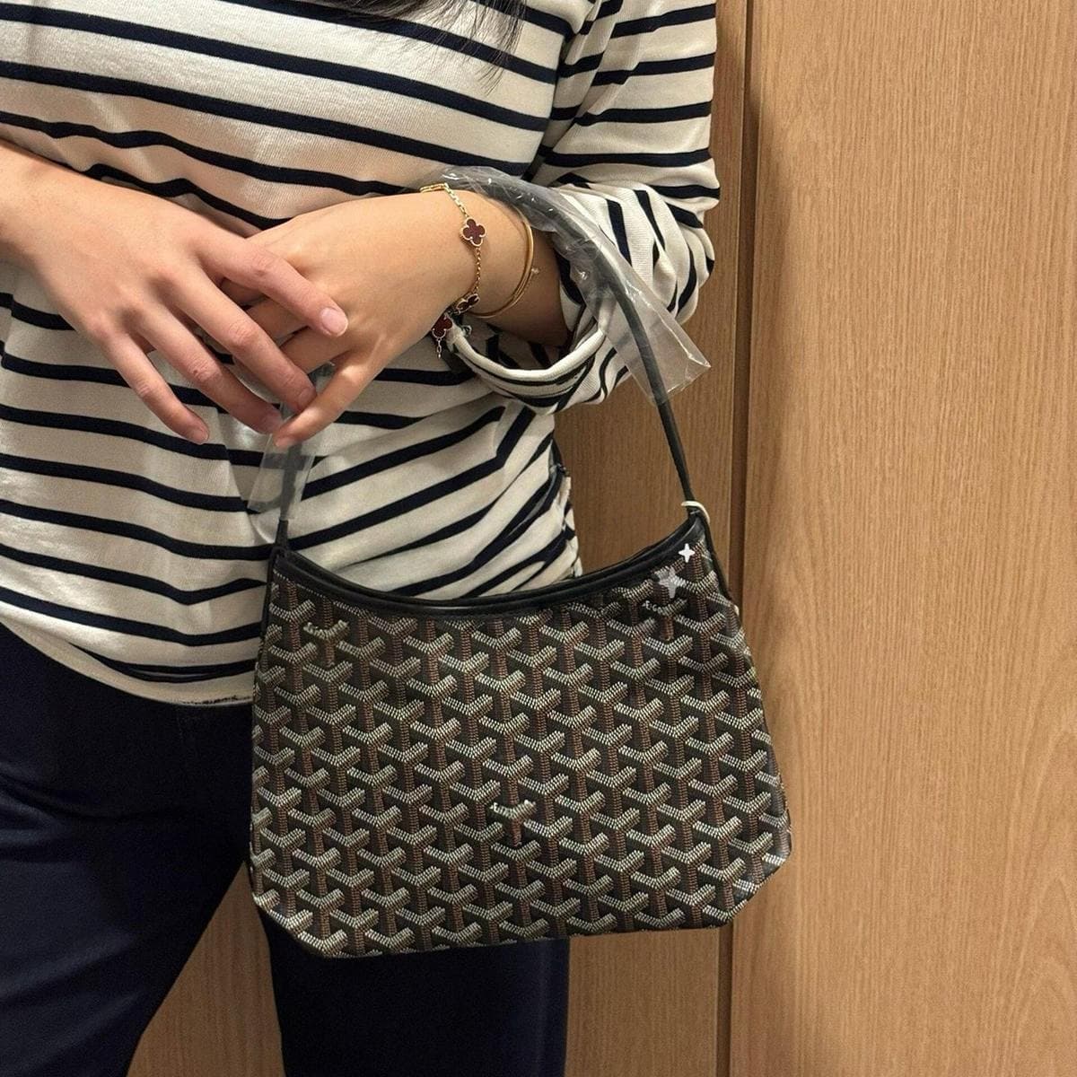 New Model of Gaoyeya Mini Hobo Bag with Classic Print, Single Shoulder and Hand-Carry Hobo 4