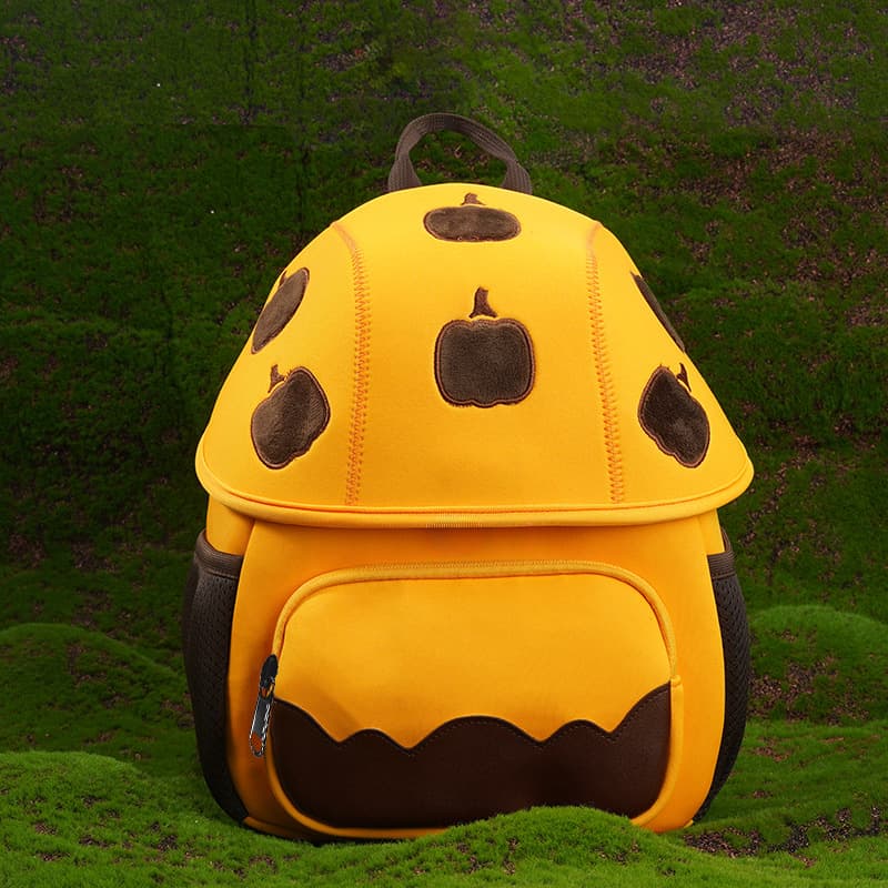 Large pumpkin (3-6 years old with chest buckle + anti-lost rope)