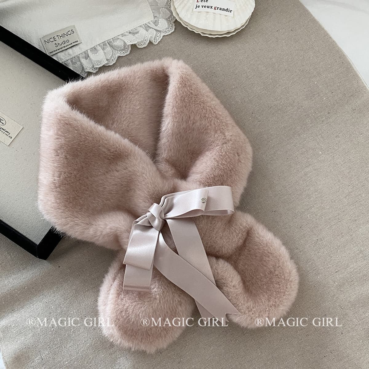 Pink [bow tie detachable]