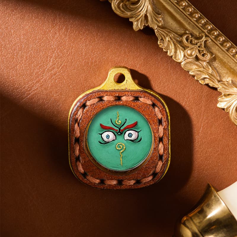 Green god of wealth eye