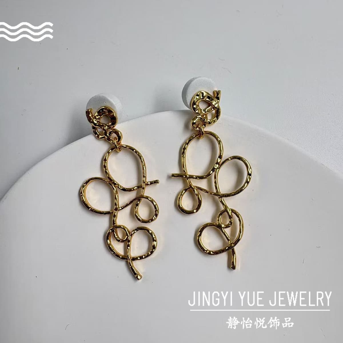 1612 earrings