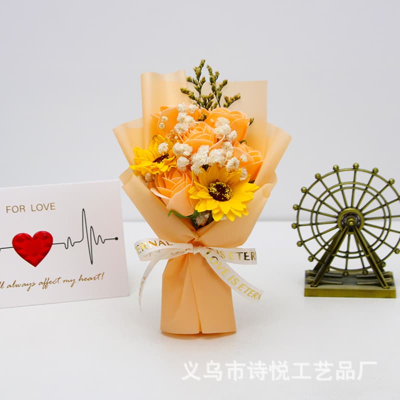 New 7 champagne roses mixed bouquet