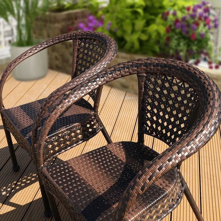 1 chair comes with a cushion (minimum order of 2 chairs)