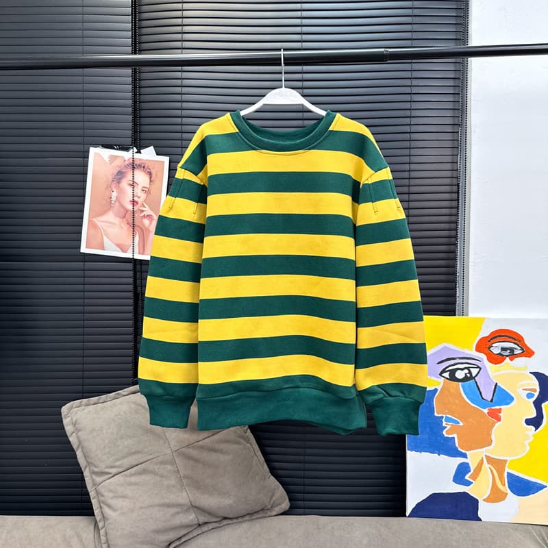 Round neck without holes--yellow and green stripes