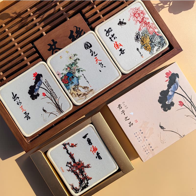 The product of a gentleman 4 pieces [gift box + gift bag + chinese and english]