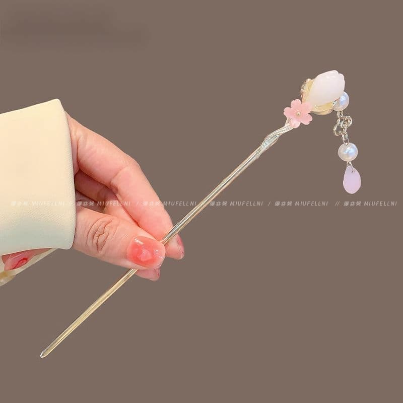 Pink flower jade