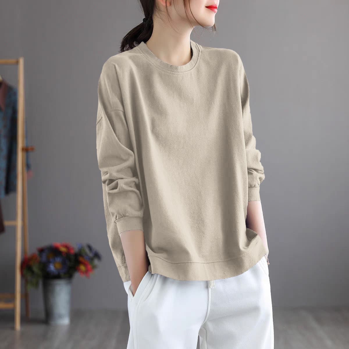 Khaki (solid color)