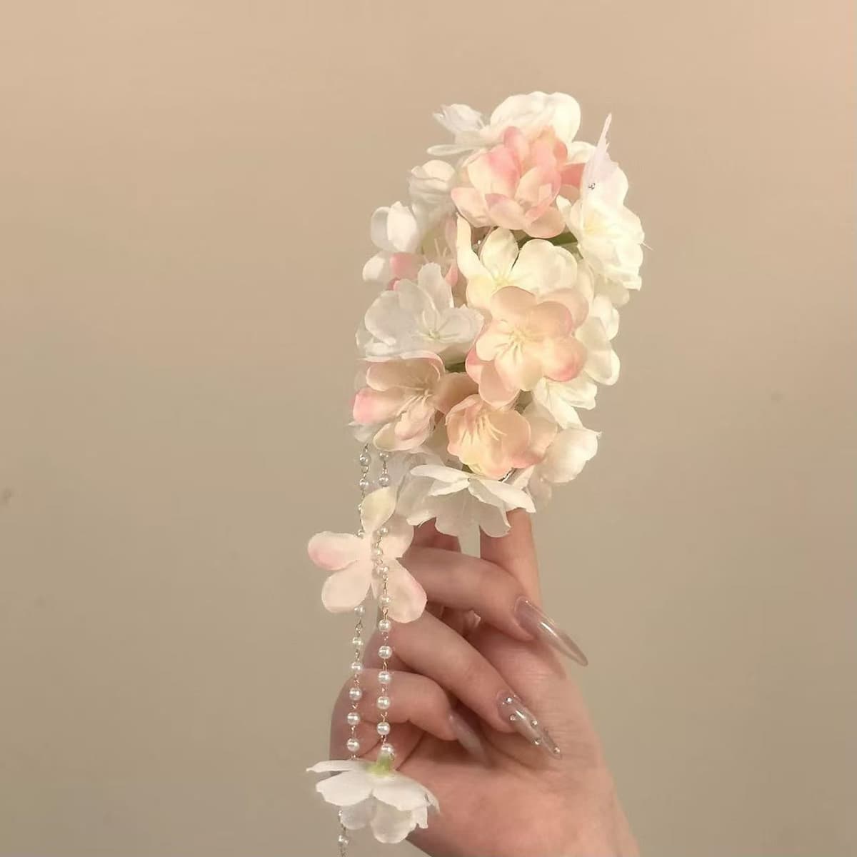 Pink flower duckbill clip