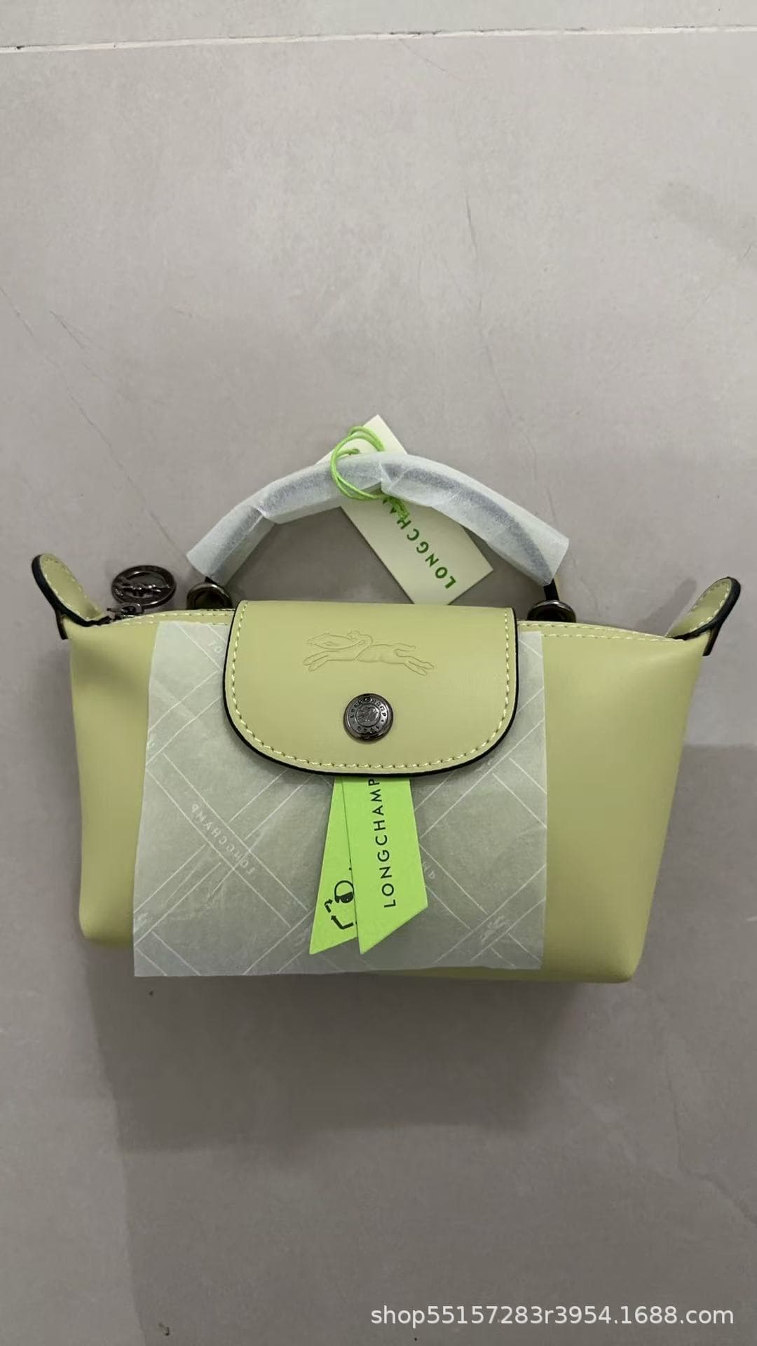 Leatherette mini pistachio green
