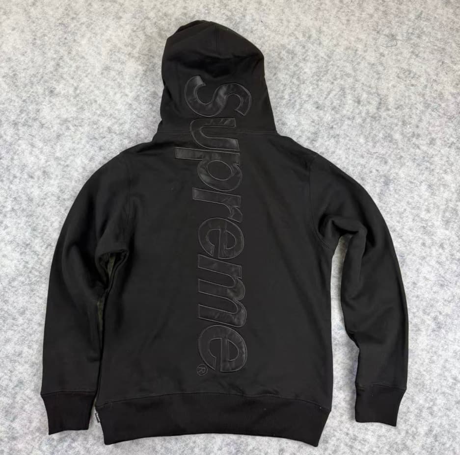 E599 black