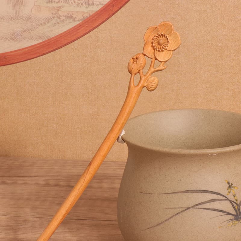 Double-sided carved peach wood hairpin - bud blossom