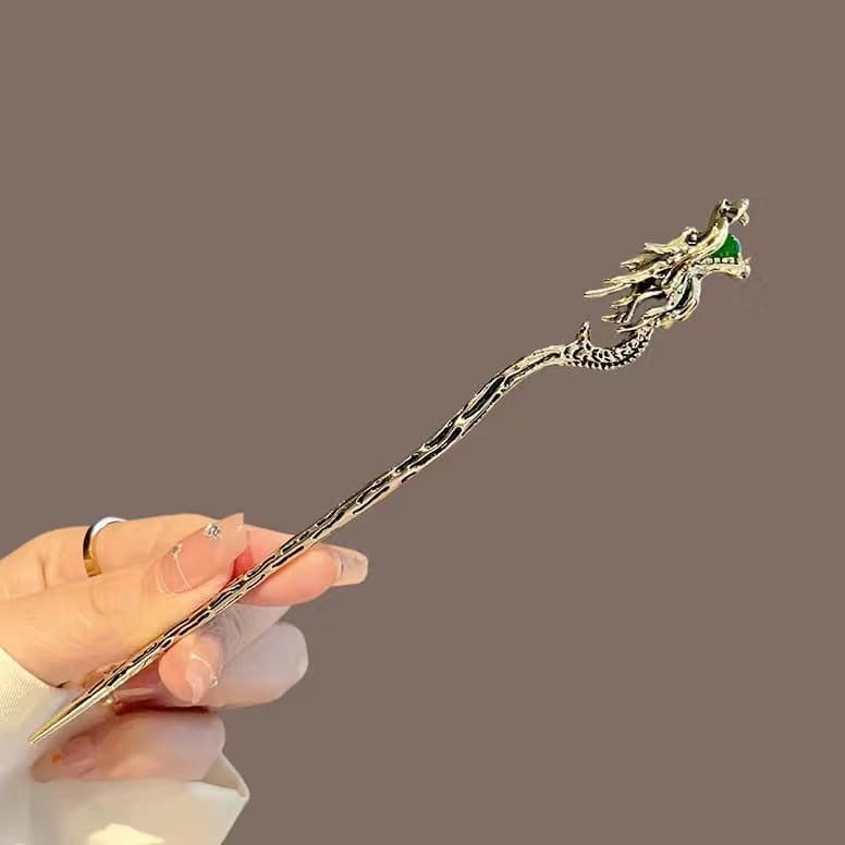 128# Flying Dragon Play Pearl-Gold