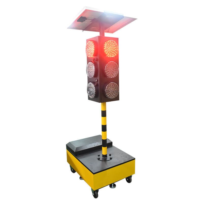 Type 300 Solar Mobile Temporary Traffic Signal Light Multi-time Segment Touch Operation Screen Remote Control Operation 4