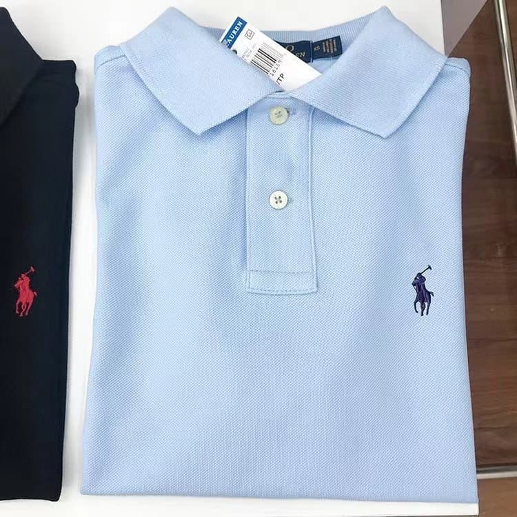 Light blue-sapphire blue label