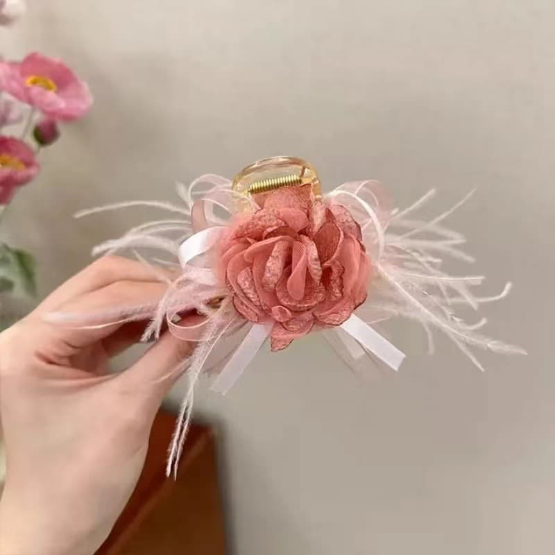 5114 camellia feather clip-pink