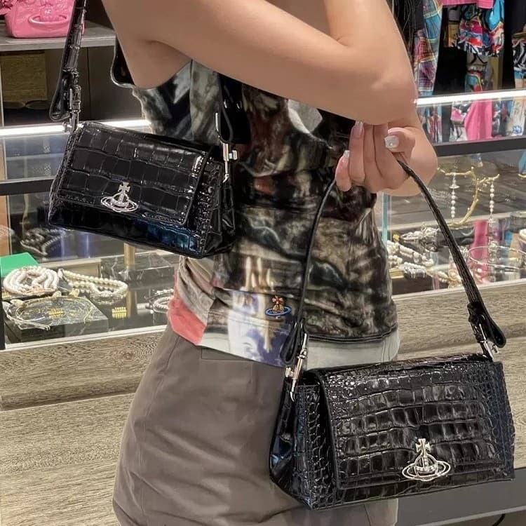 Black medium