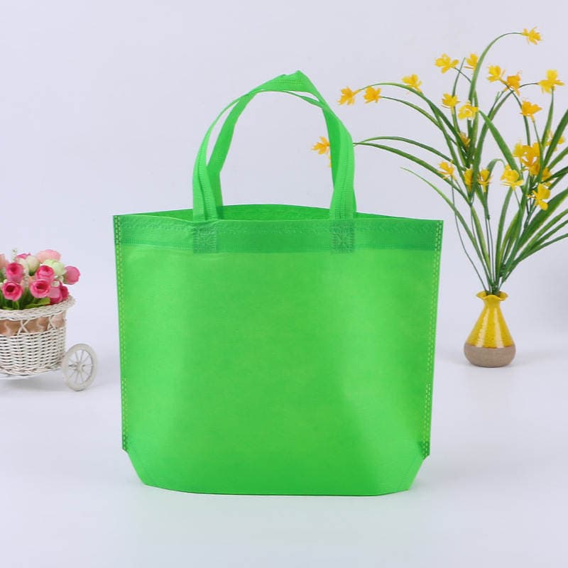 Spot environmental protection non-woven handbags made for advertising gifts shopping bags can be printed logo free design 2