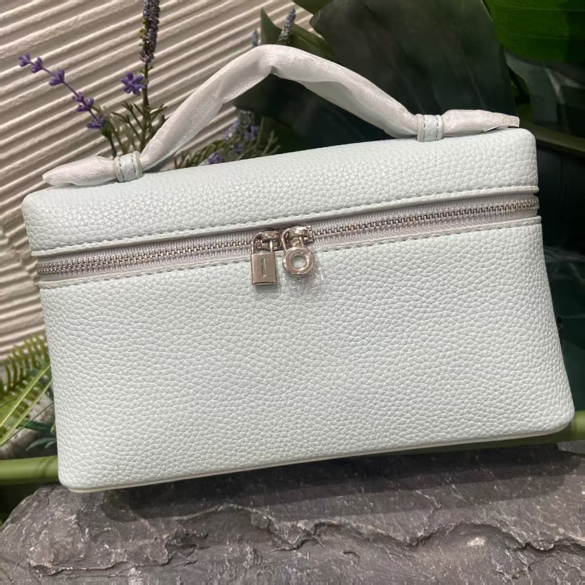 (lp19 silver buckle) glacier blue