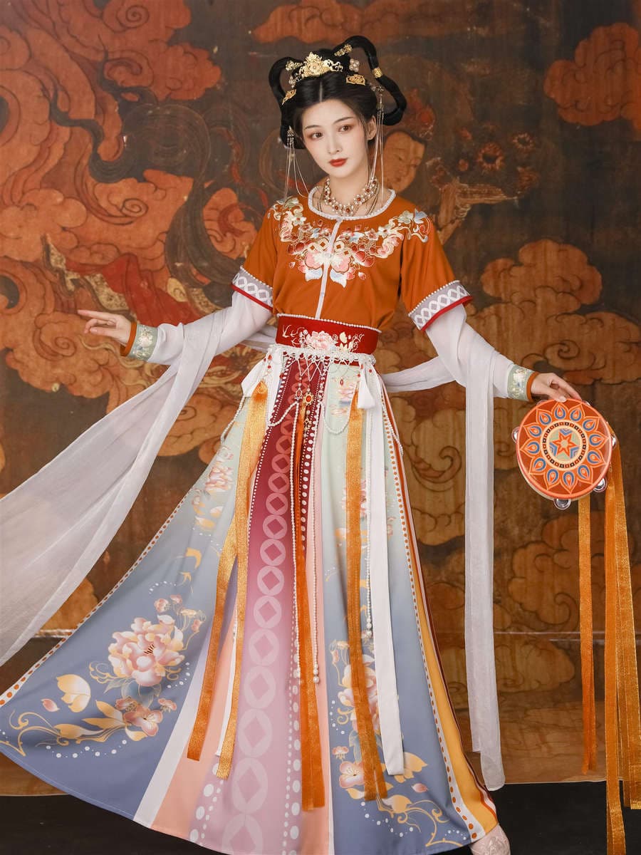 Han Yukui Qadın Hanfu Dəsti, Xiaoyao Fu, Dunhuang Tərzi, Tan Yaxalı Bel Üç Parça, Yaz-Yay 1