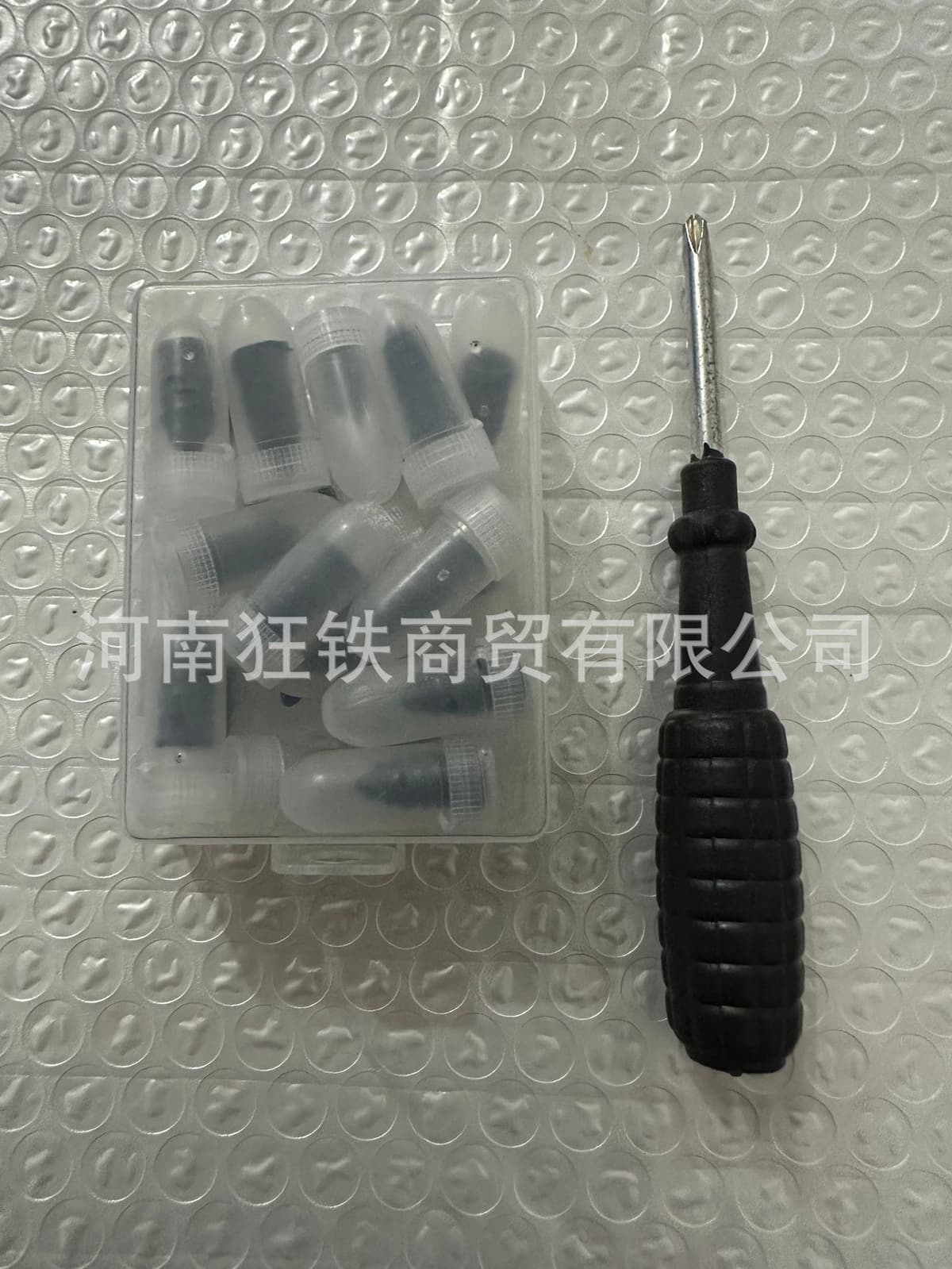10 large and 10 small (boxed + screwdriver)