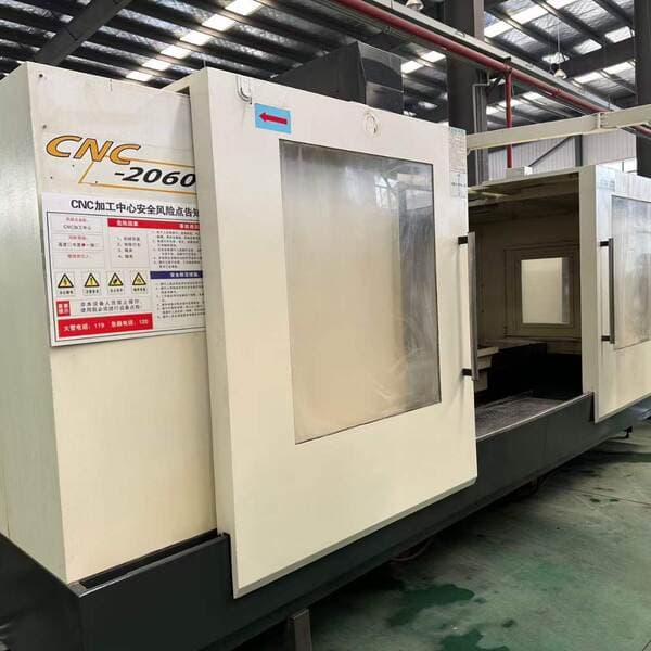 Transfer of Second-Hand Xiehong Cnc-2060 Cnc Milling Machine Main Motor Power 18.5 Three-Axis Hard Rail