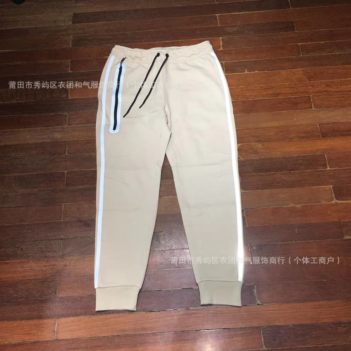 Pants.khaki