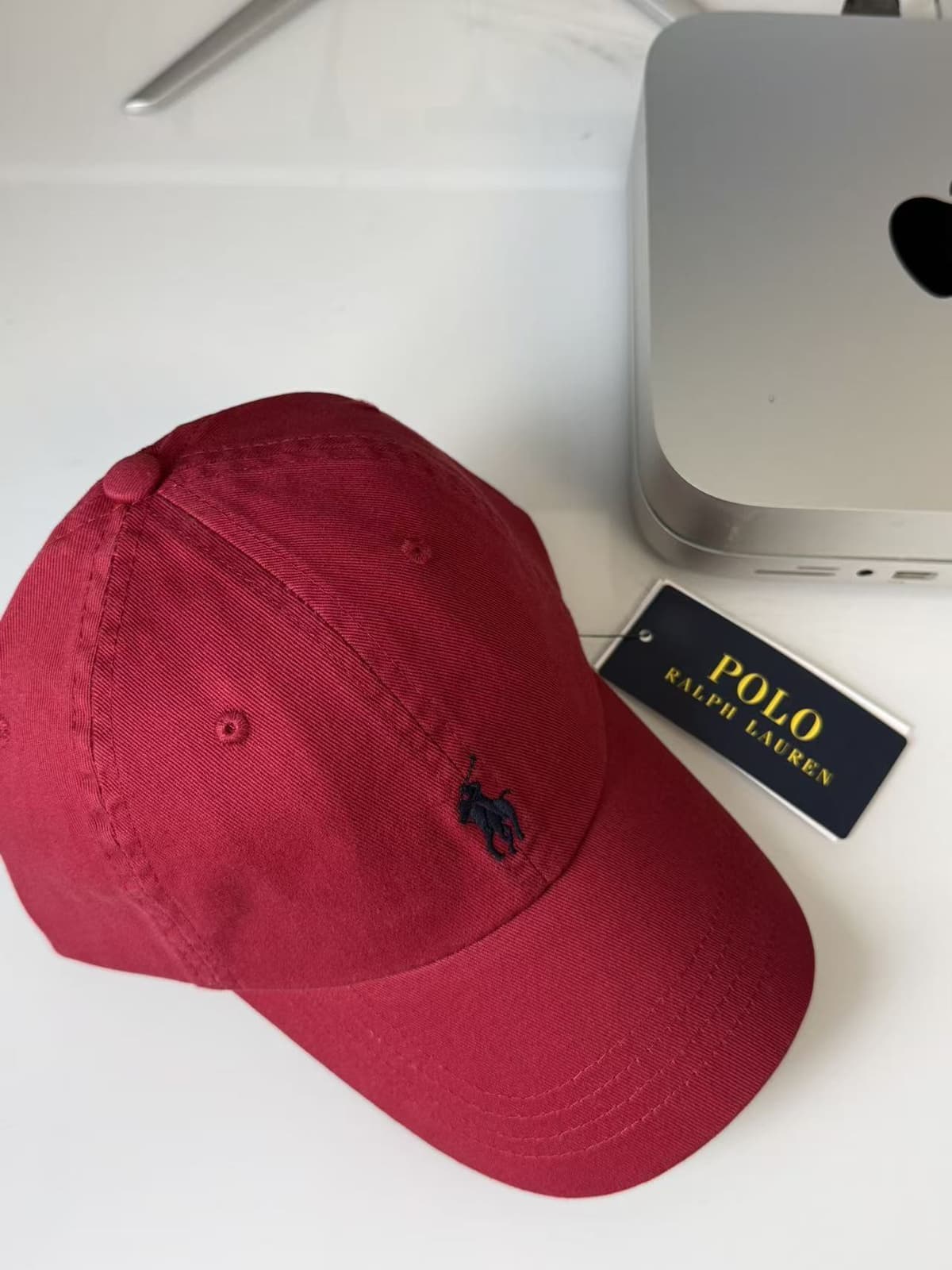 Wine red