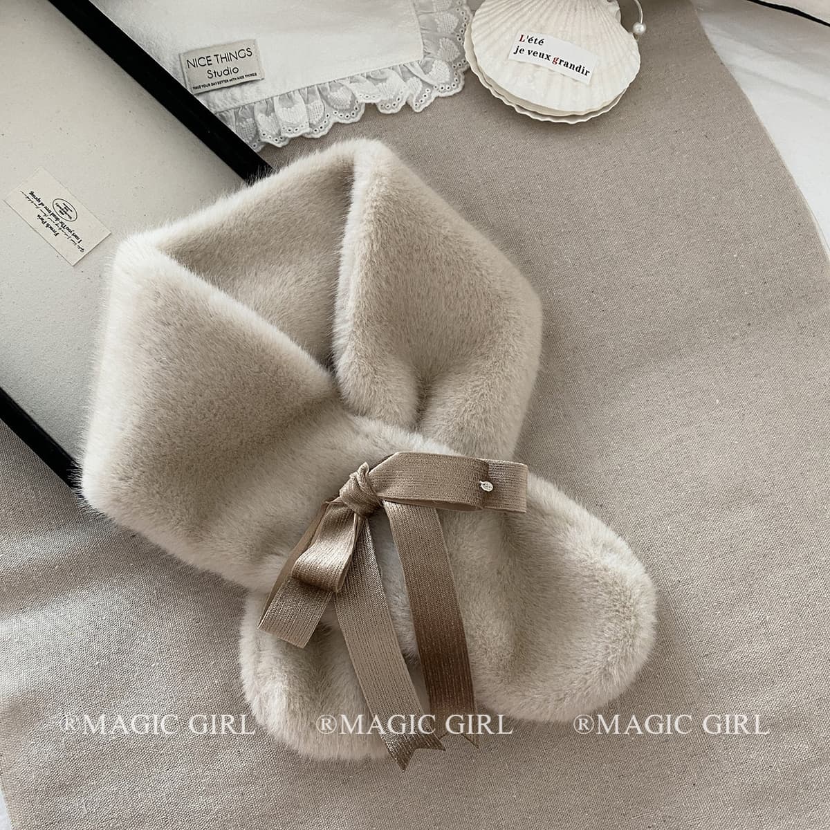 Apricot [bow tie detachable]