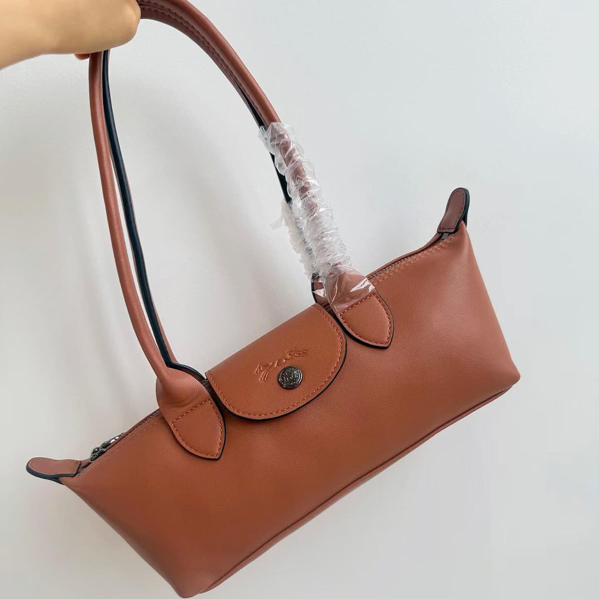 Baguette cognac color